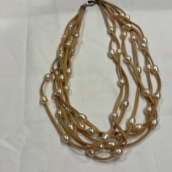 Necklace - Picture 4 of 4